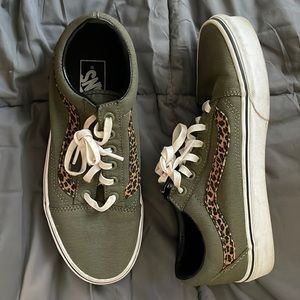 Women vans